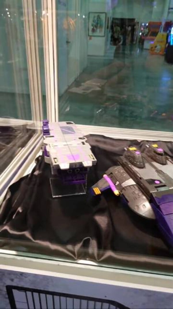 Image Of Titan Class Tidal Wave And Cybertronian Wheeljack Reveals At Cybertron Fest 2023  (43 of 43)
